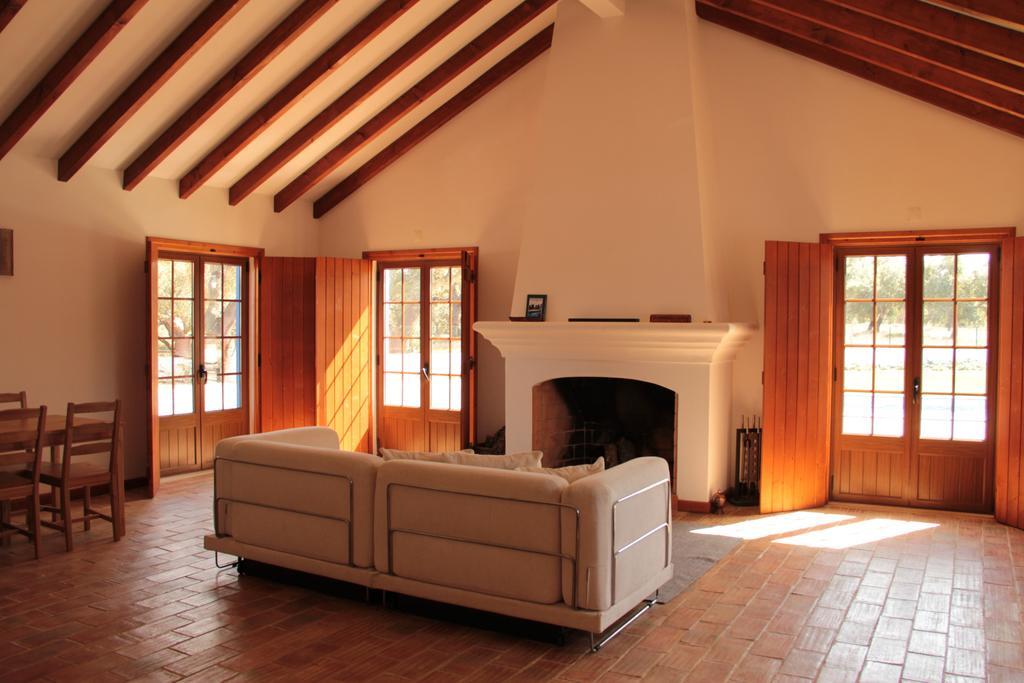 Monte Azul - Casas De Campo Do Junqueirinho Bicos Chambre photo